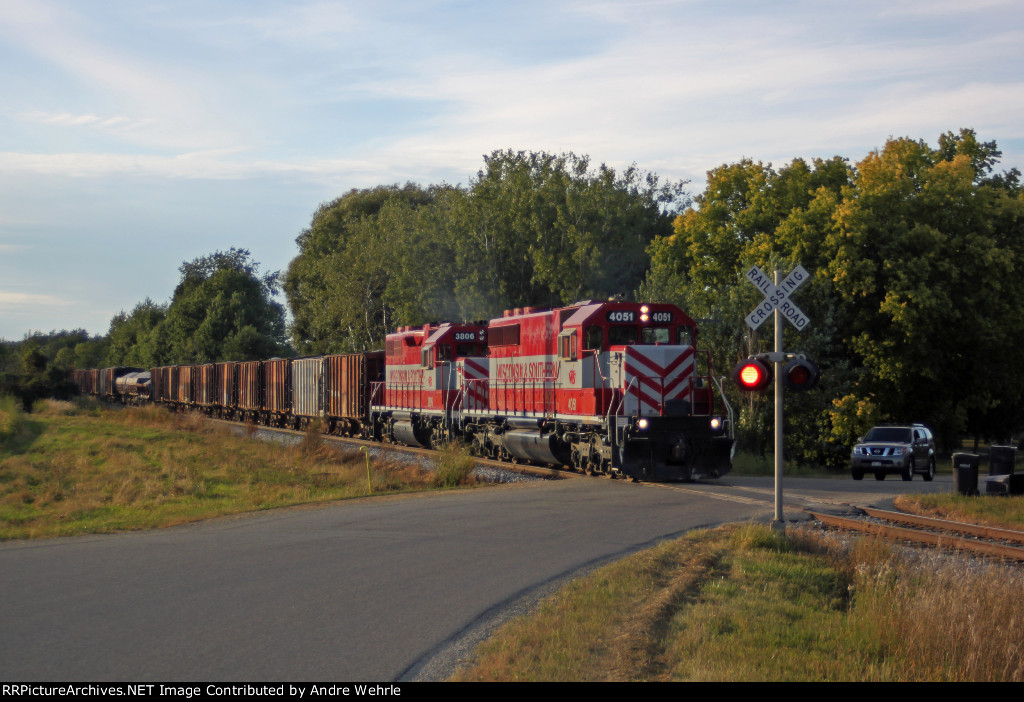 SD40-2 and GP38 elephant style grind across Door Creek Road